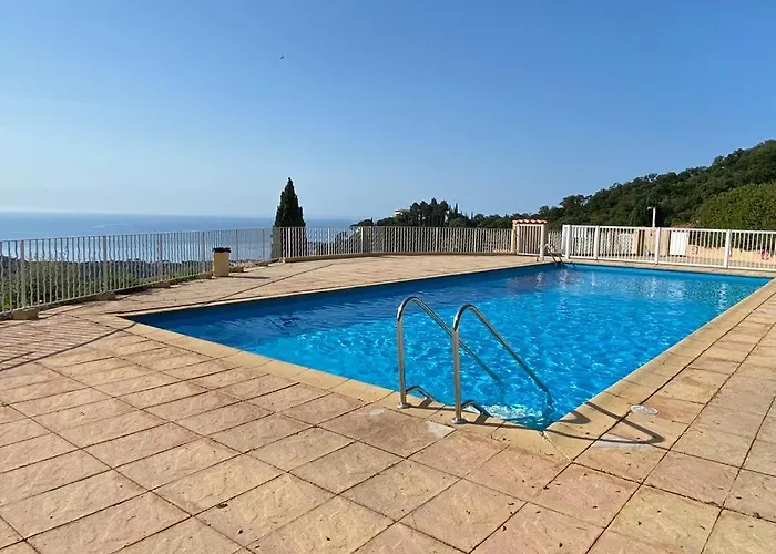 Vue 4 A 6 Personnes Apartman Cavalaire-sur-Mer